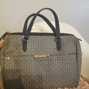 *AUTHENTIC* Tommy Hilfiger hand tote